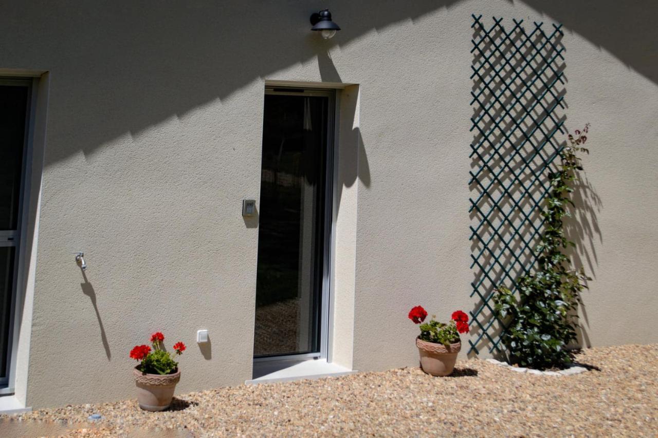 Maison moderne climatisée en bordure de campagne Saint-Paul-Lizonne Exterior foto