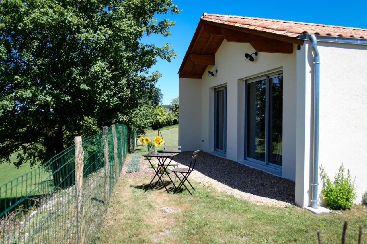 Maison moderne climatisée en bordure de campagne Saint-Paul-Lizonne Exterior foto